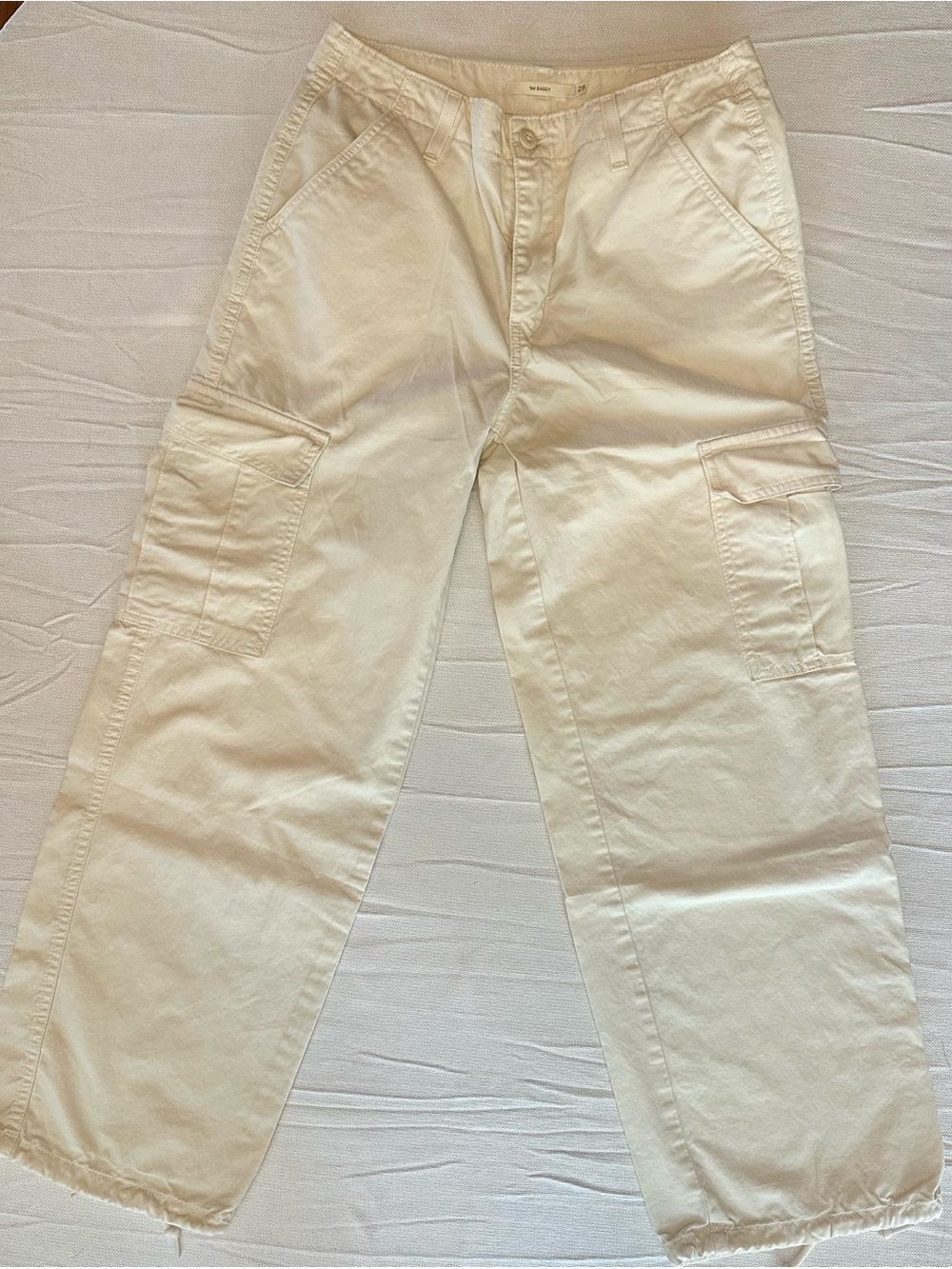 Levi’s '94 Baggy Off-White Cream Cargo Pants Size 28